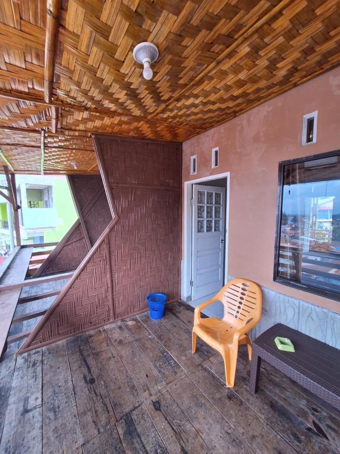 Ron'S Guest House Berastagi Backpacker Rooms 外观 照片