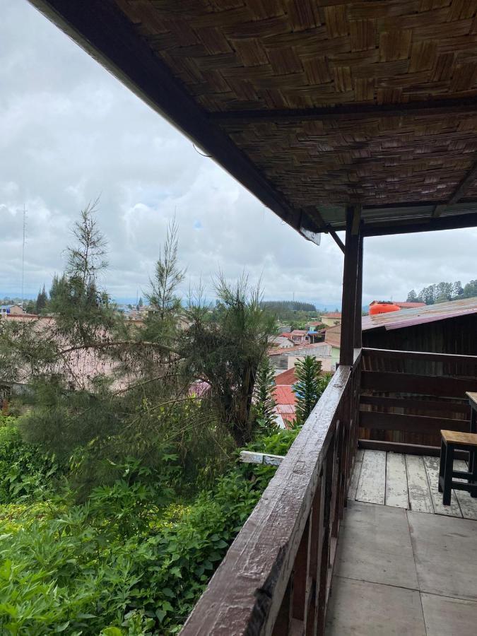 Ron'S Guest House Berastagi Backpacker Rooms 外观 照片