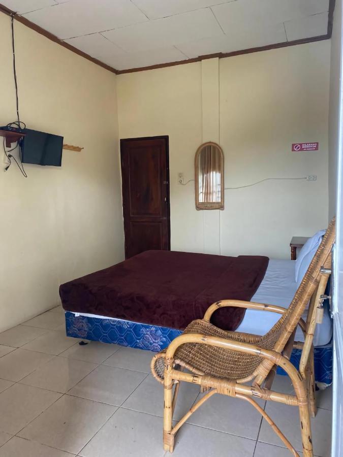 Ron'S Guest House Berastagi Backpacker Rooms 外观 照片