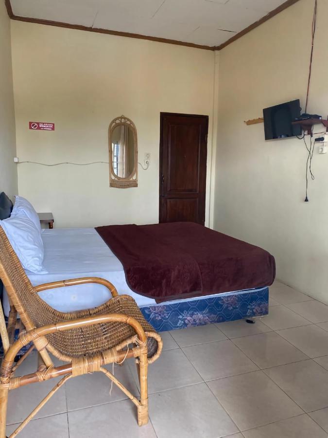 Ron'S Guest House Berastagi Backpacker Rooms 外观 照片
